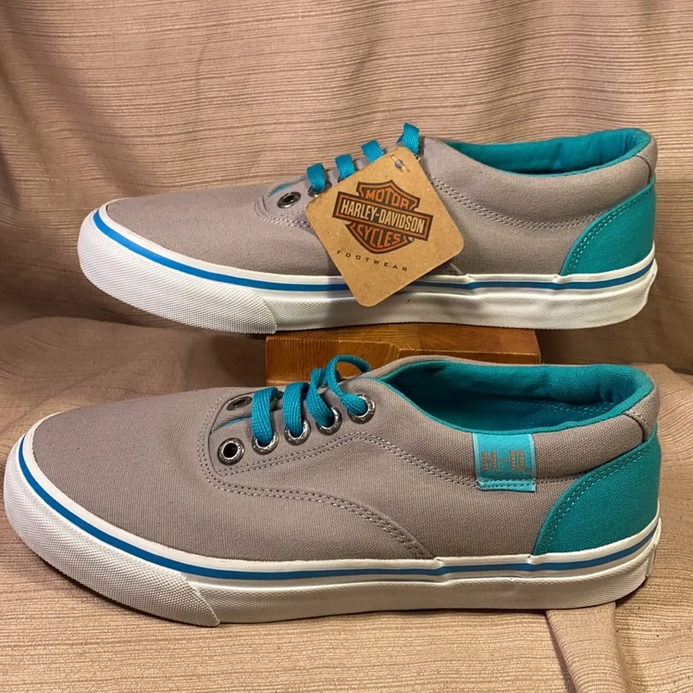 NWT Harley-Davidson canvas lace up loafers